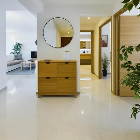 Stylish Comfort In * Мандельё-ла-Напуль